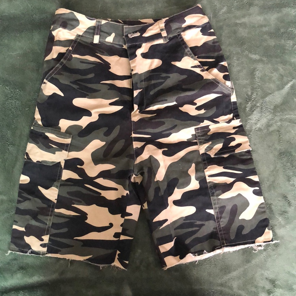 Camo cargo shorts